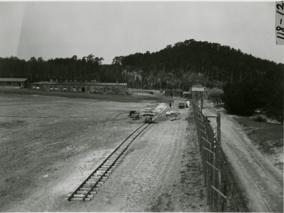 Zwieberge: Das Lager nach der Befreiung; Quelle: Ushmm Photograph Number: 07026